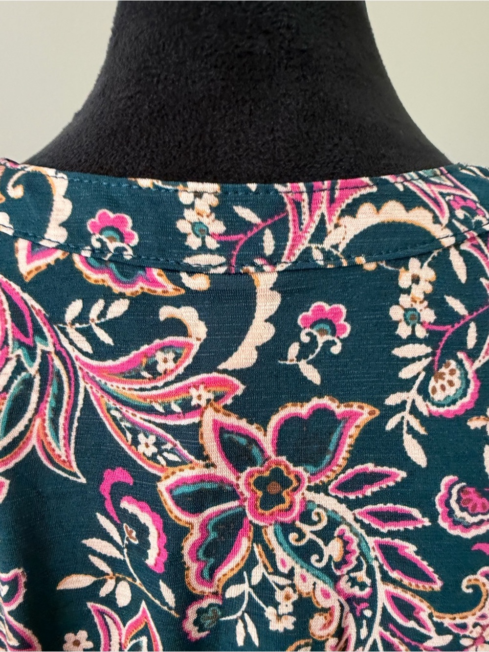NWT DEAR SCARLETT NEW Floral Paisley Long-Sleeve Tunic Blouse - Picture 2 of 8